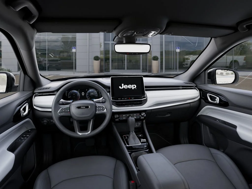 New 2026 Diamond Black Crystal Pearl-Coat Exterior Paint Jeep Limited image 14