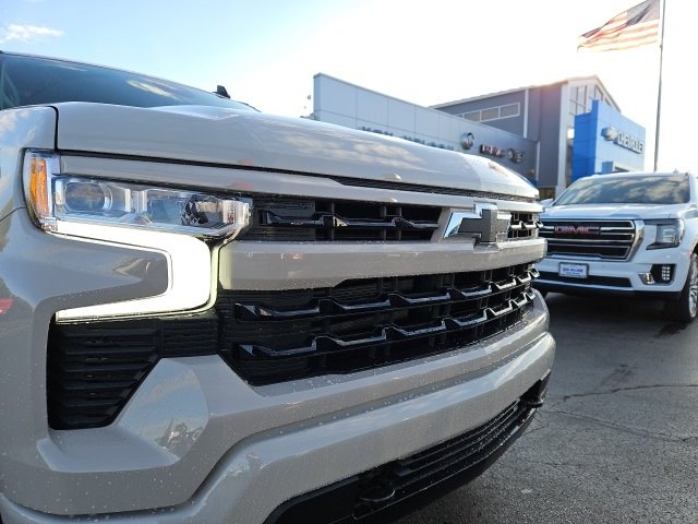 2026 Chevrolet Silverado 1500 RST photo 4