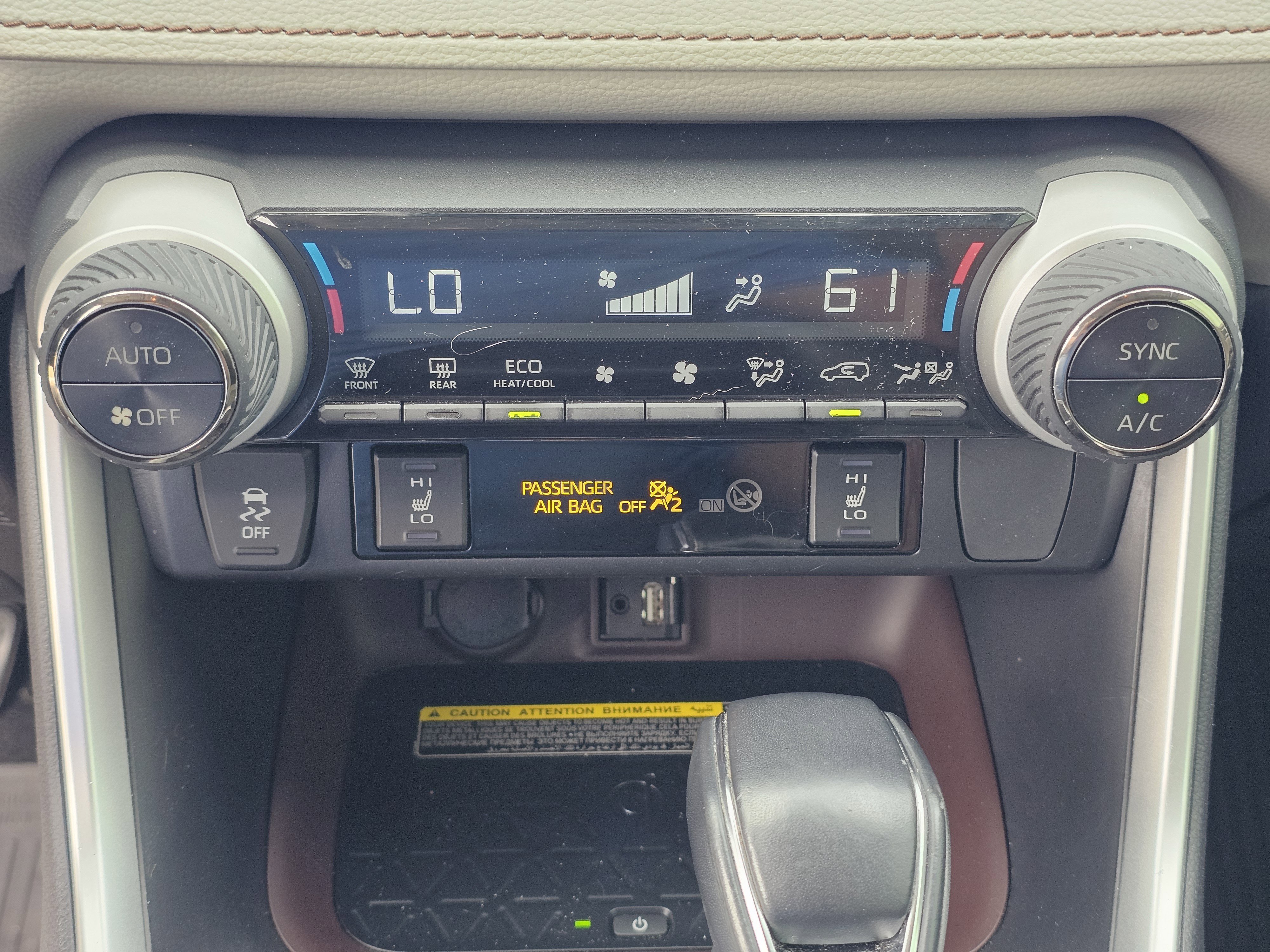 2019 Toyota RAV4 Limited - Photo 30