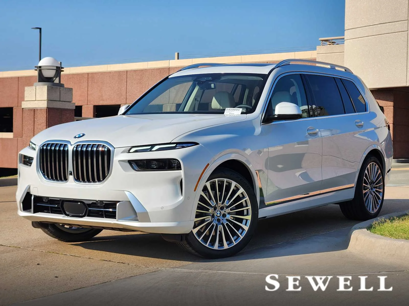 2027 BMW X7