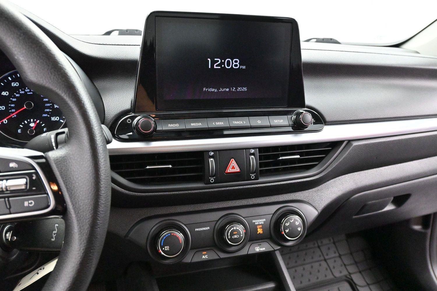 Used 2022 Currant Red Kia LXS image 17