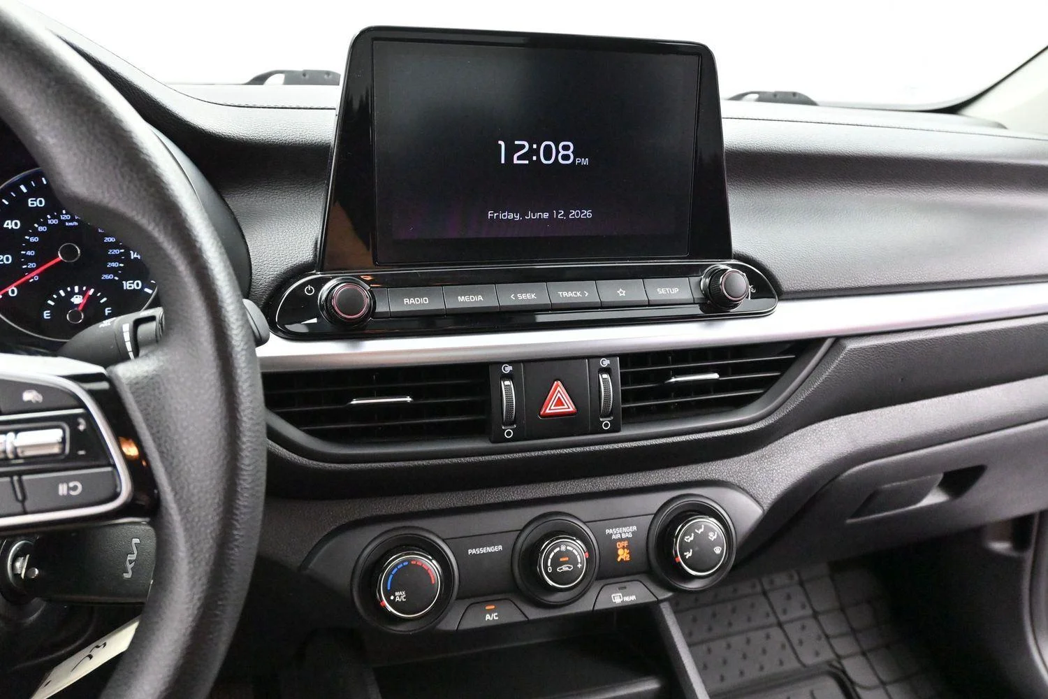 Used 2022 Currant Red Kia LXS image 17