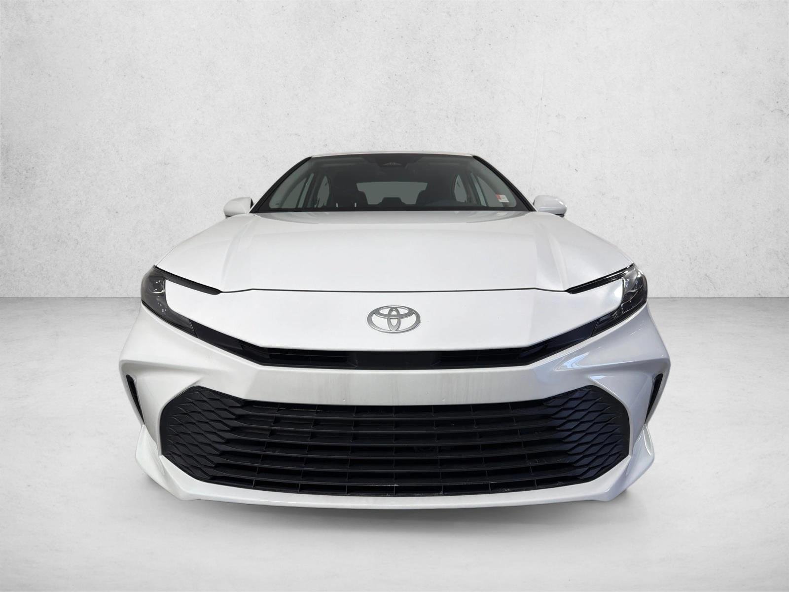 Used 2025 Ice Cap Toyota LE image 8