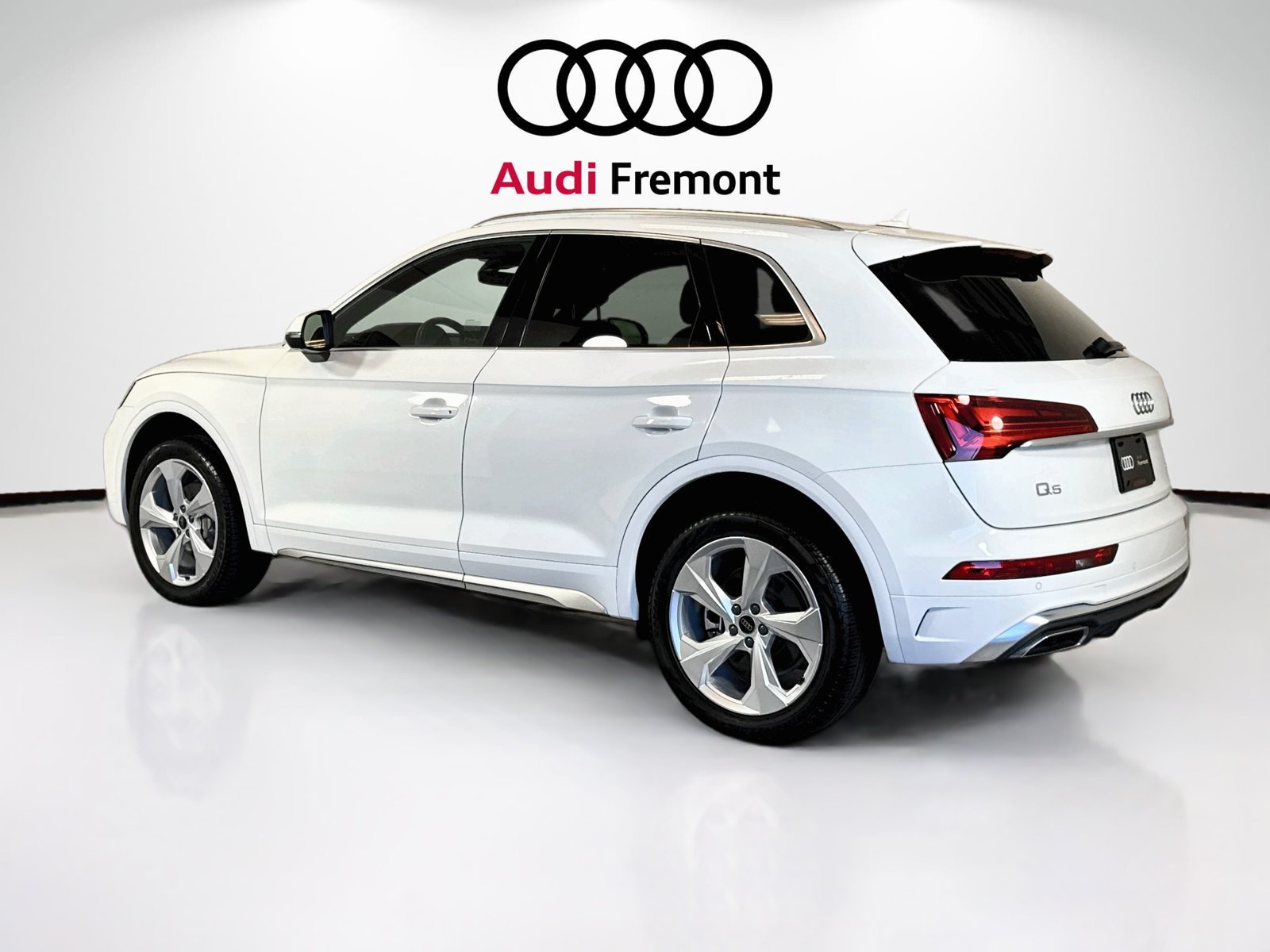 Used 2025 Arkona White Audi S line Premium Plus image 7