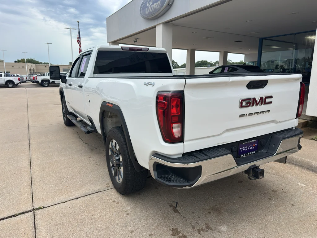 Used 2023 Summit White GMC Pro image 11