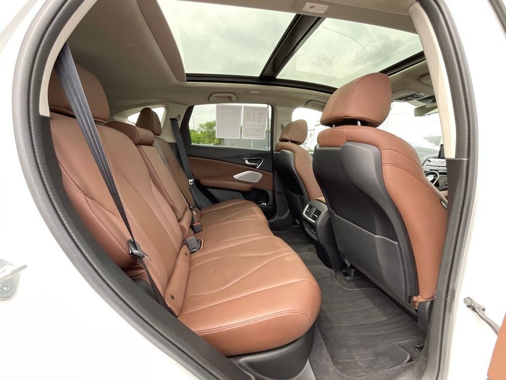 Used 2023  Acura Technology Package image 23