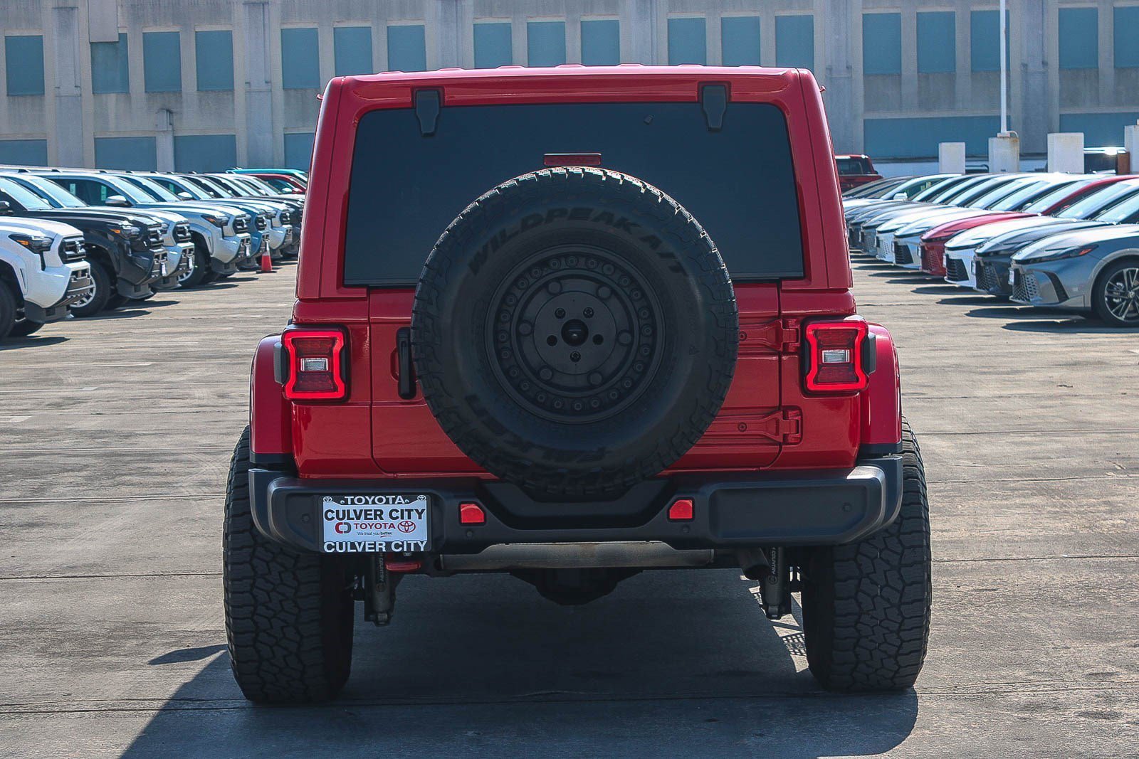 Used 2021 Firecracker Red Clearcoat Jeep Unlimited Rubicon image 7