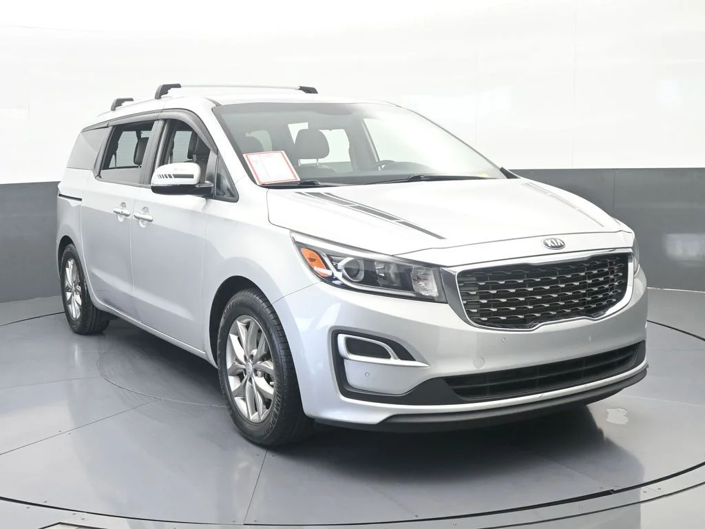 Used 2021 Silky Silver Kia EX image 9