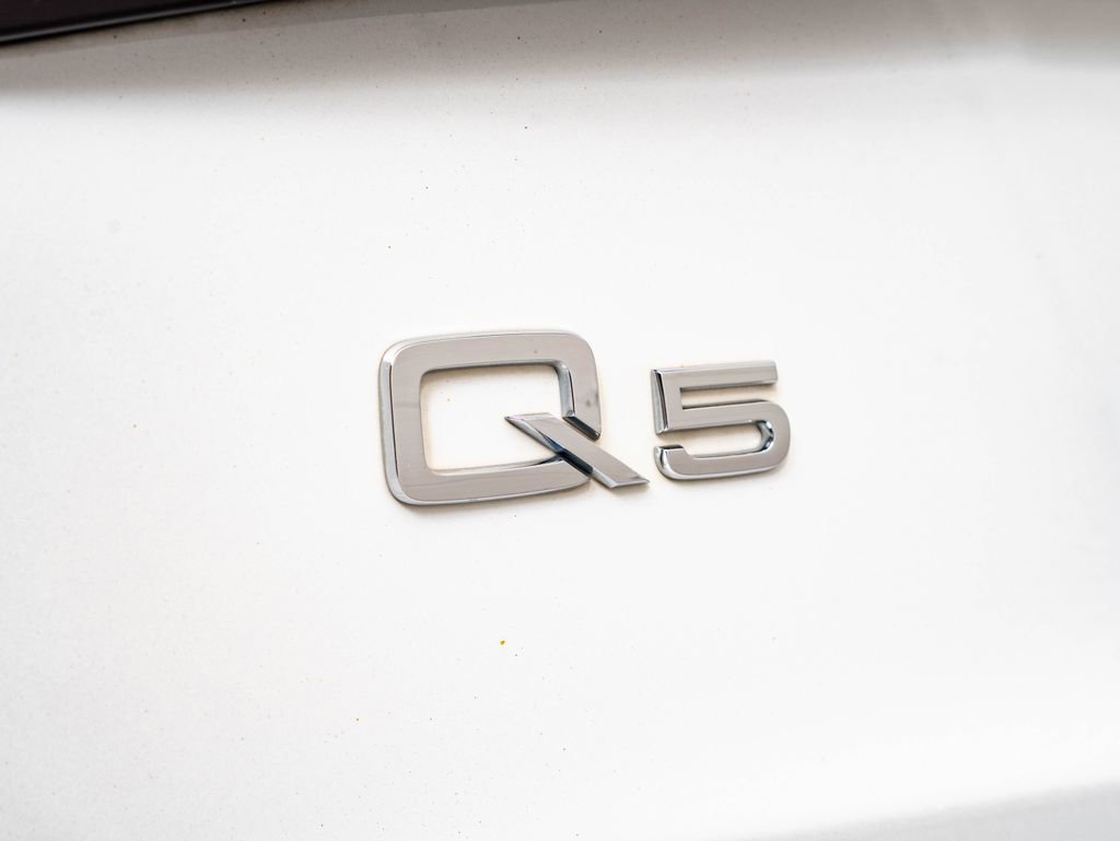 Used 2016 Glacier White Audi 2.0T Premium image 18