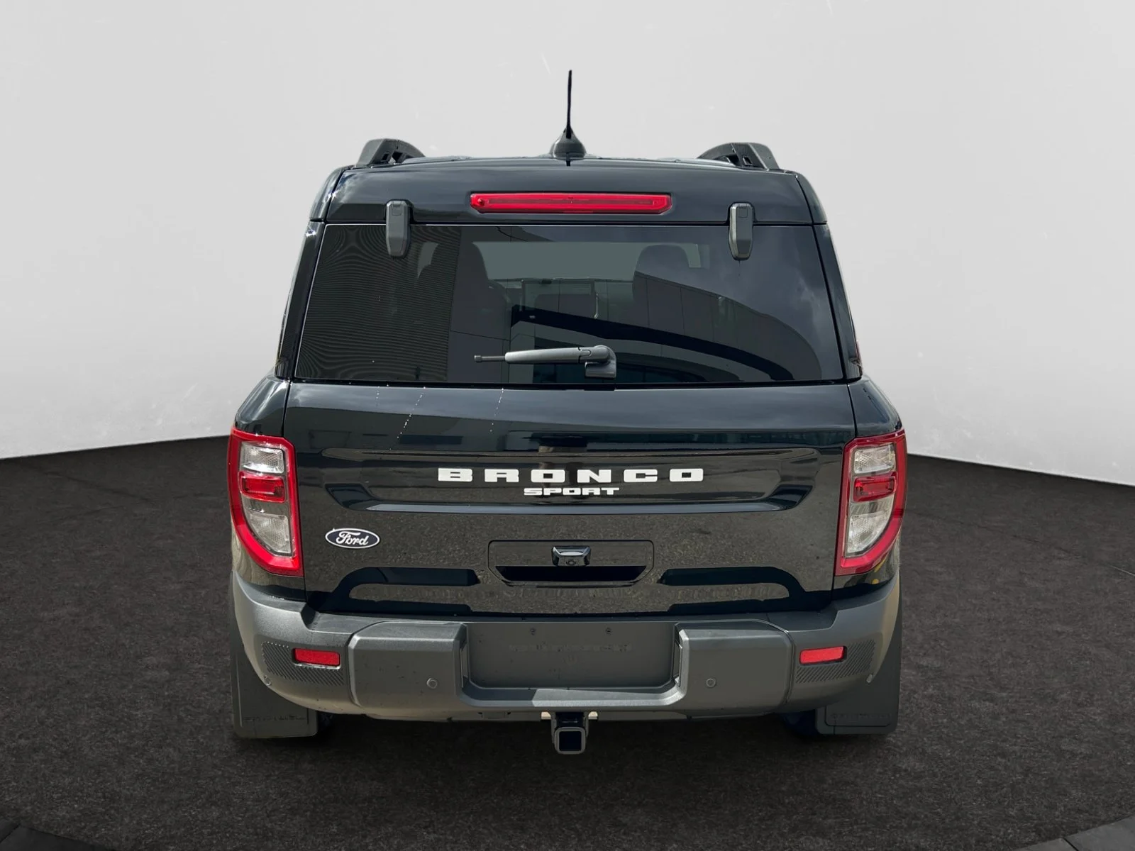 New 2026 Shadow Black Ford Outer Banks image 4