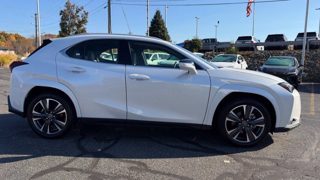 Certified Used 2025 Eminent White Pearl Lexus 300h Premium image 7