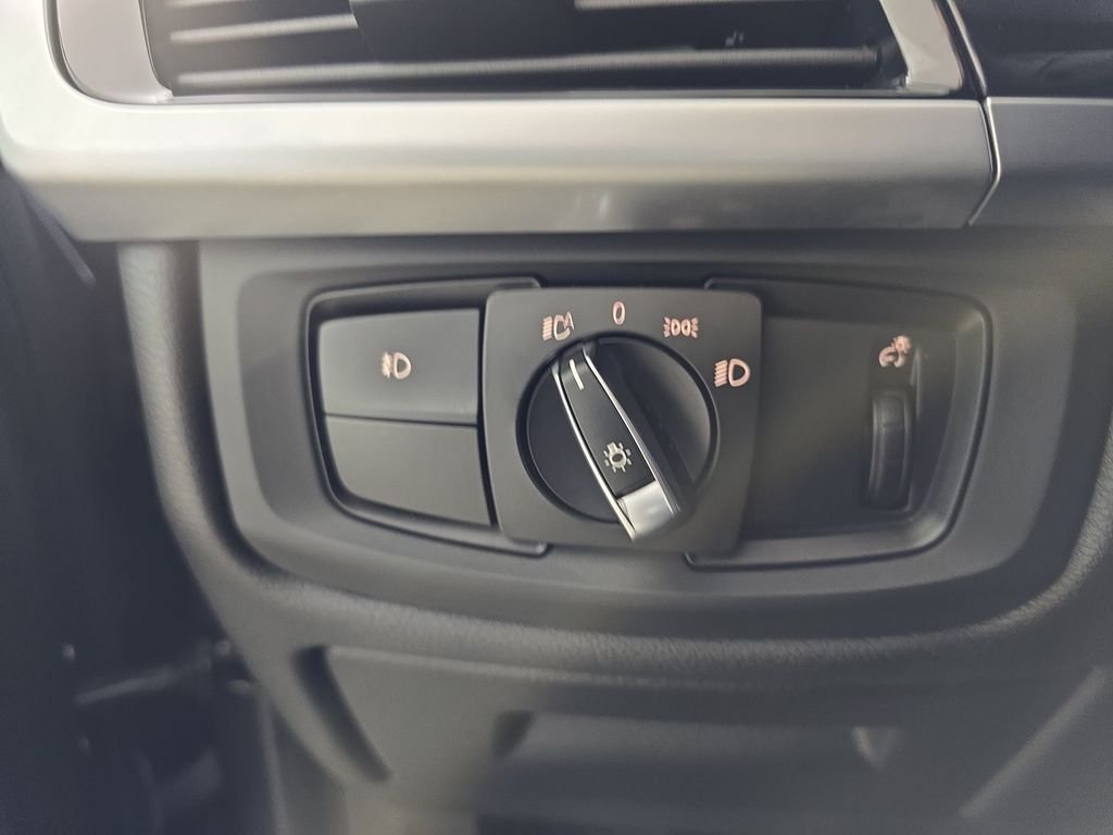 Used 2015 Dark Graphite BMW xDrive35i image 29