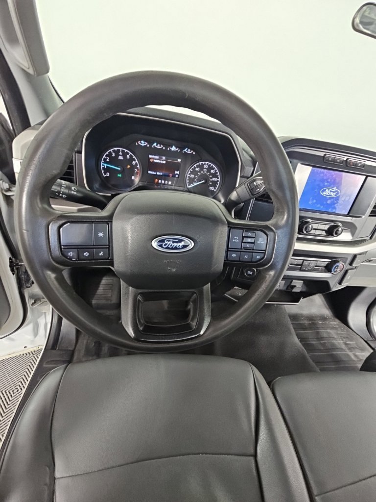 Used 2022 White Ford XL image 19