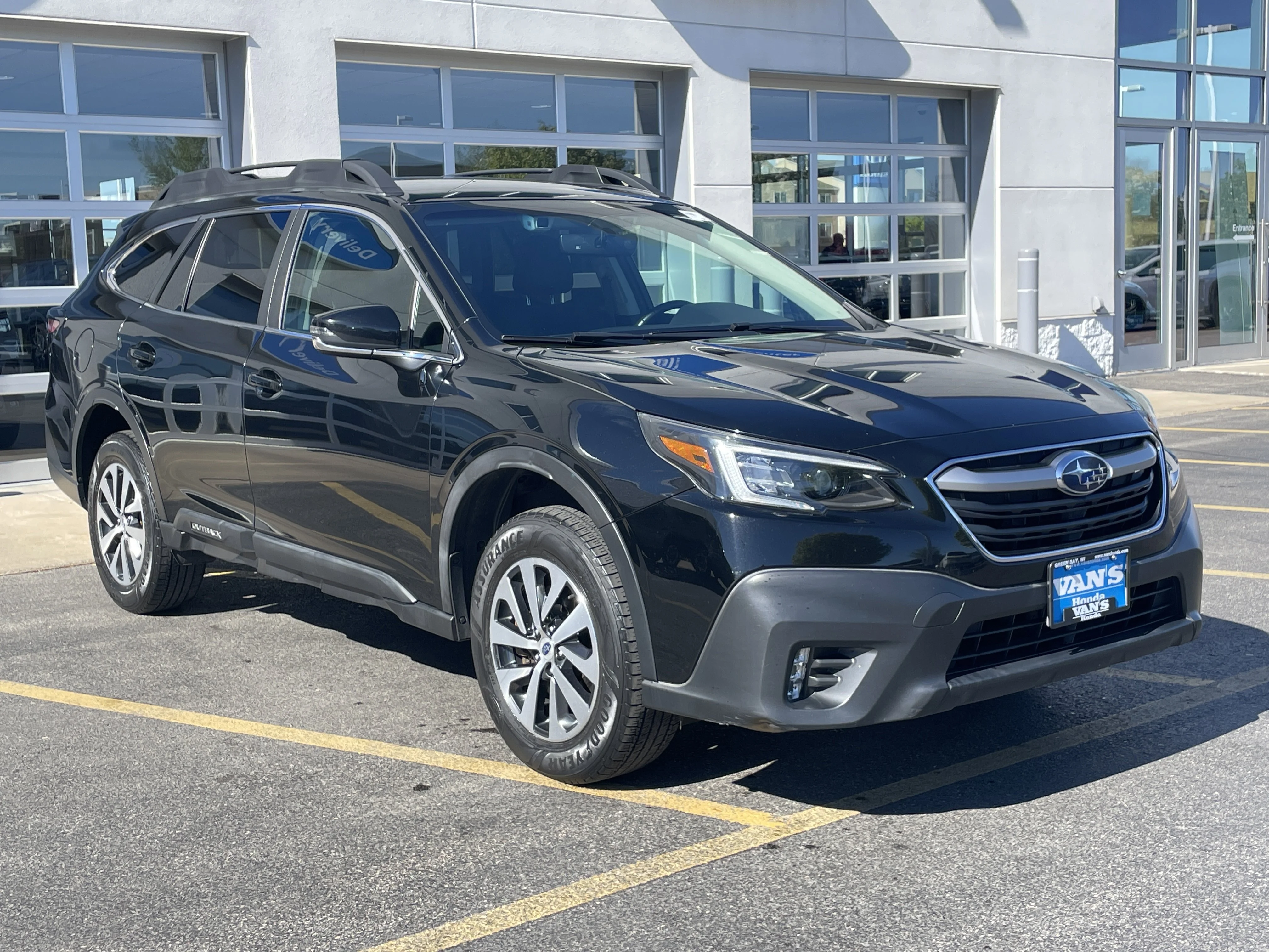 2020 Subaru Outback Premium's photo