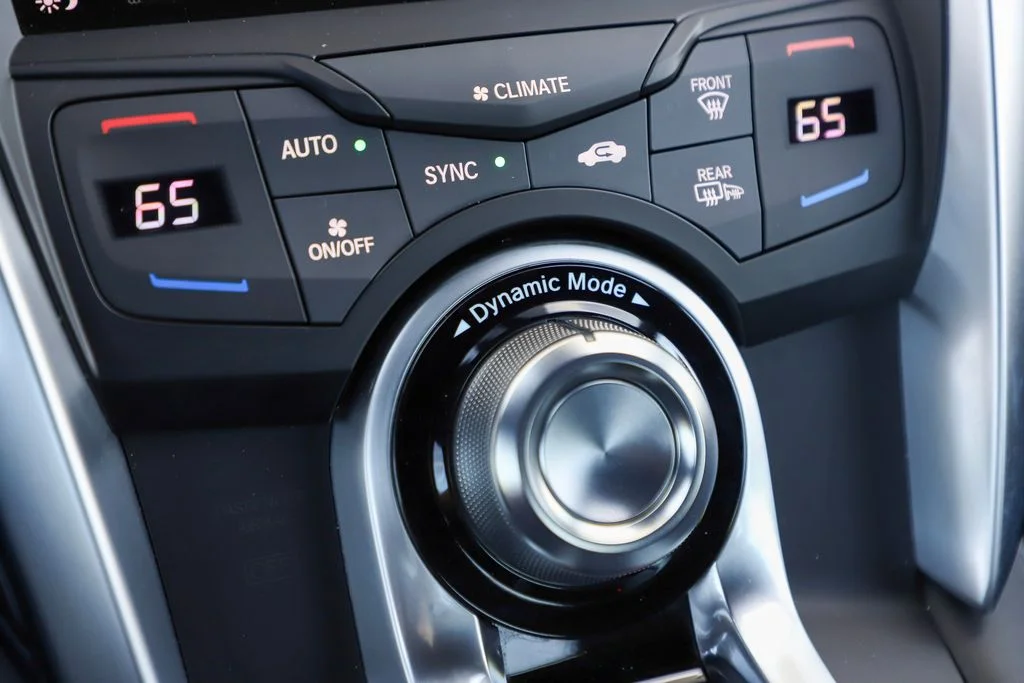 Used 2018 Red Acura  image 30