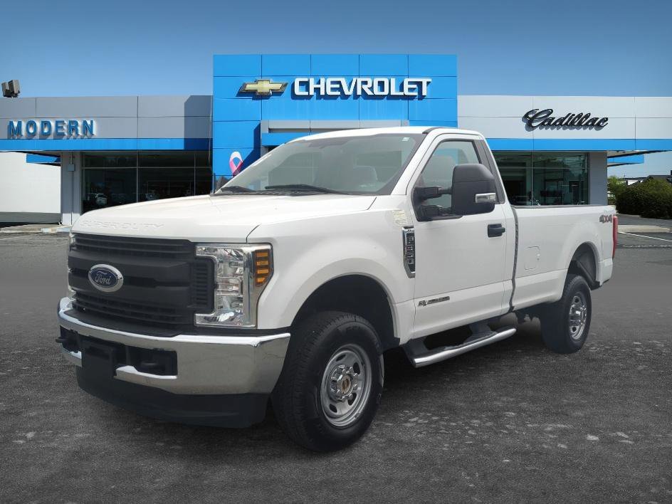 Used 2019 OXFORD WHITE Ford XL image 1