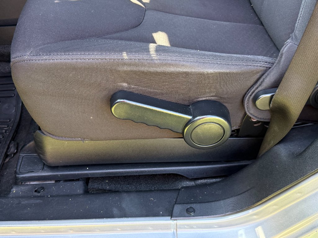 Used 2014 Billet Metallic Clearcoat Jeep Sport image 12