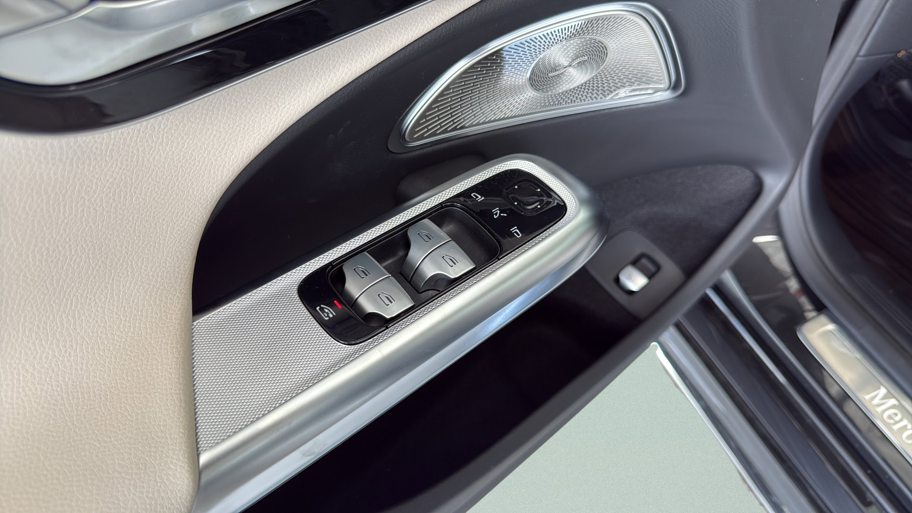 New 2026 Graphite Grey Metallic Mercedes-Benz E 450 image 13