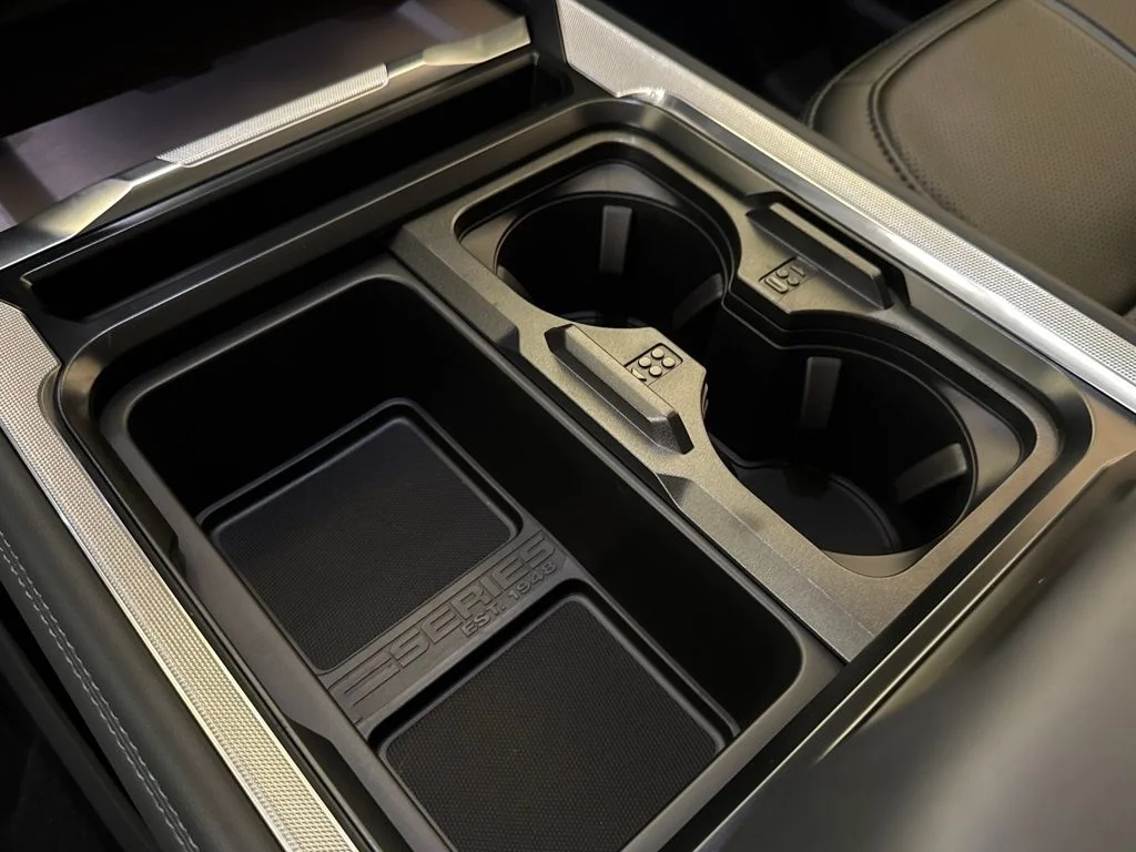 New 2026 Black Ford Platinum image 10