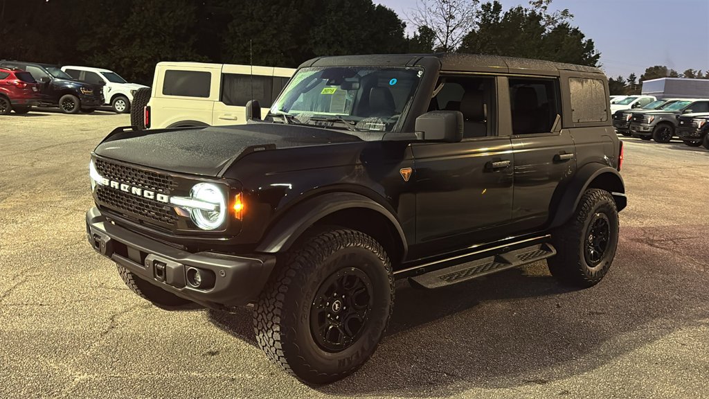 New 2026 Shadow Black Ford Badlands image 2