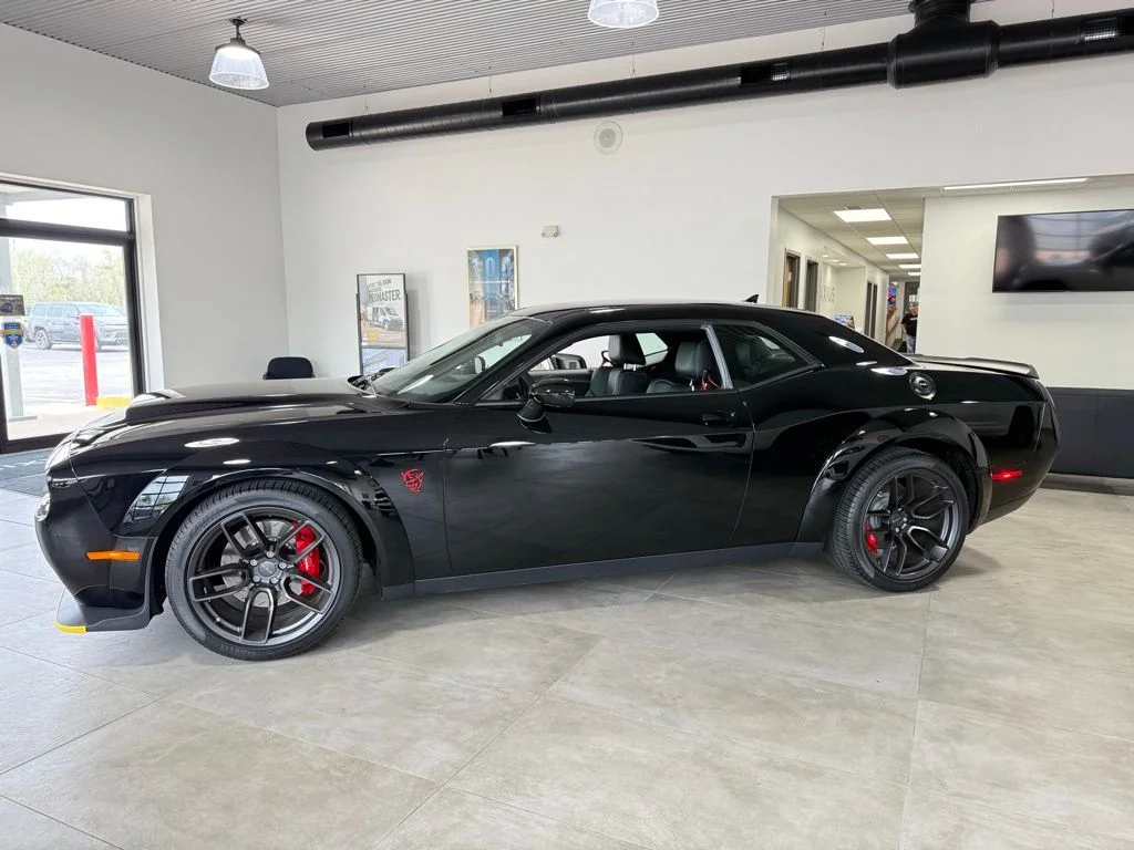 Used 2018 Black Dodge SRT image 4