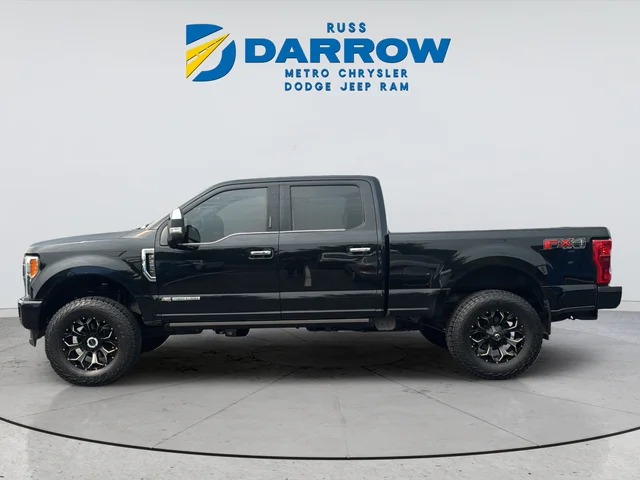 Used 2019  Ford Platinum image 2