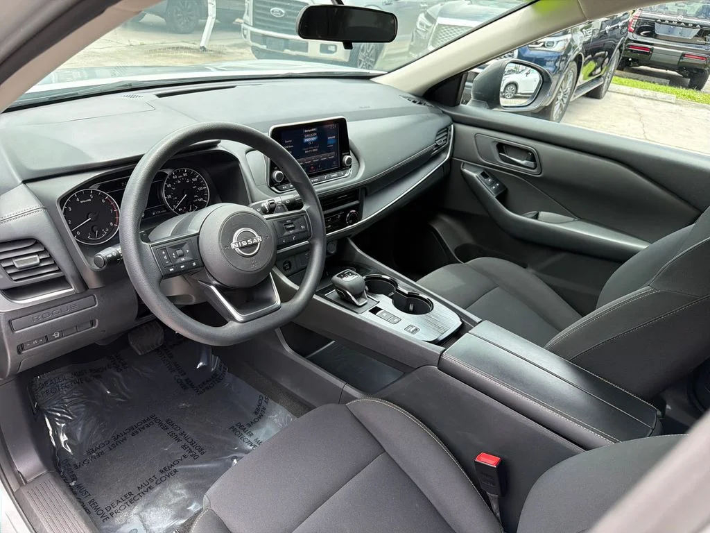 Certified Used 2024 Silver Nissan S image 12