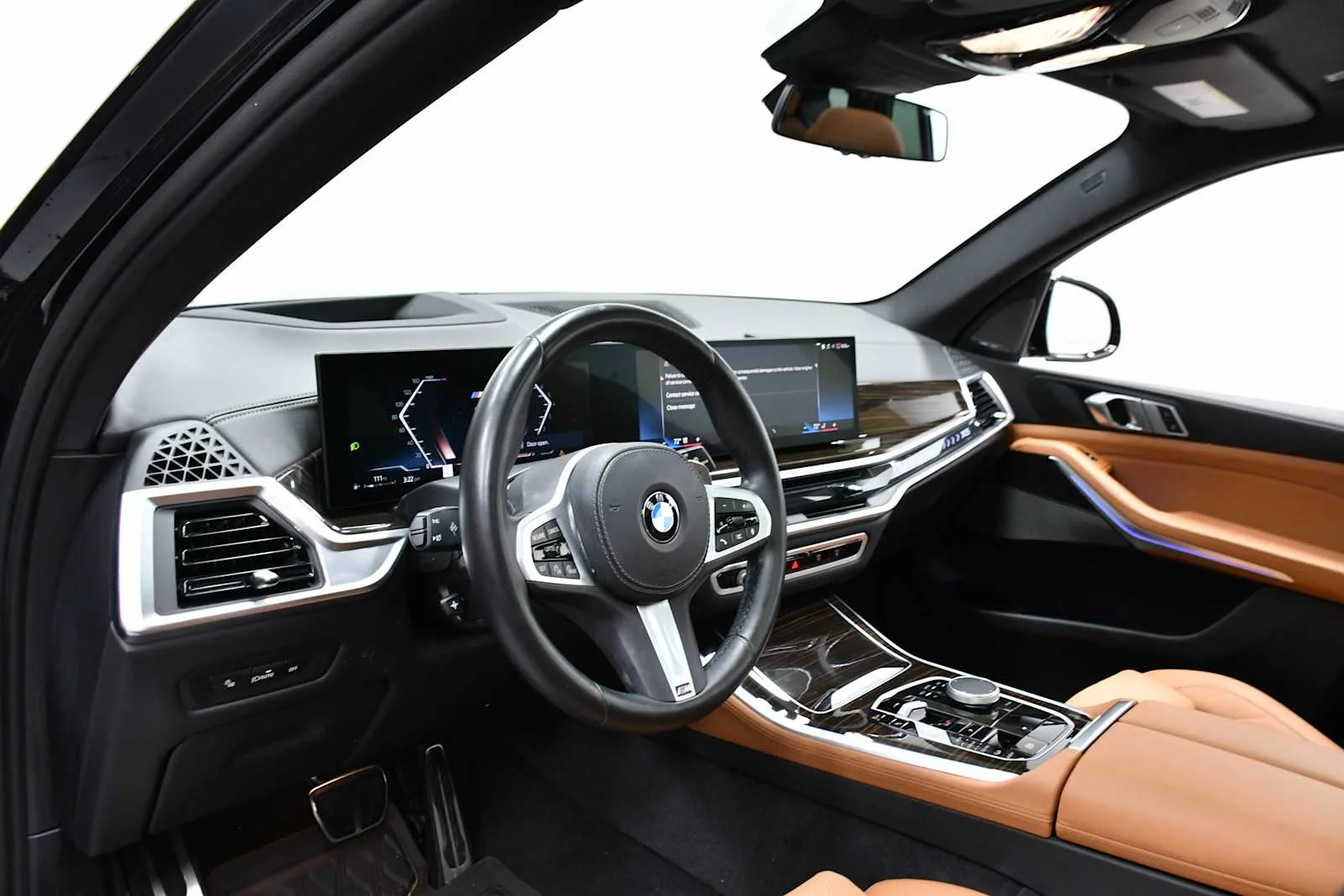 Used 2024 Carbon Black Metallic BMW xDrive40i image 15