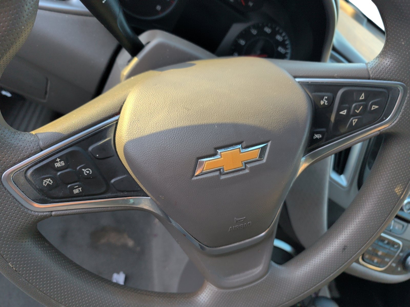 Used 2022 Mineral Gray Metallic Chevrolet LT image 18