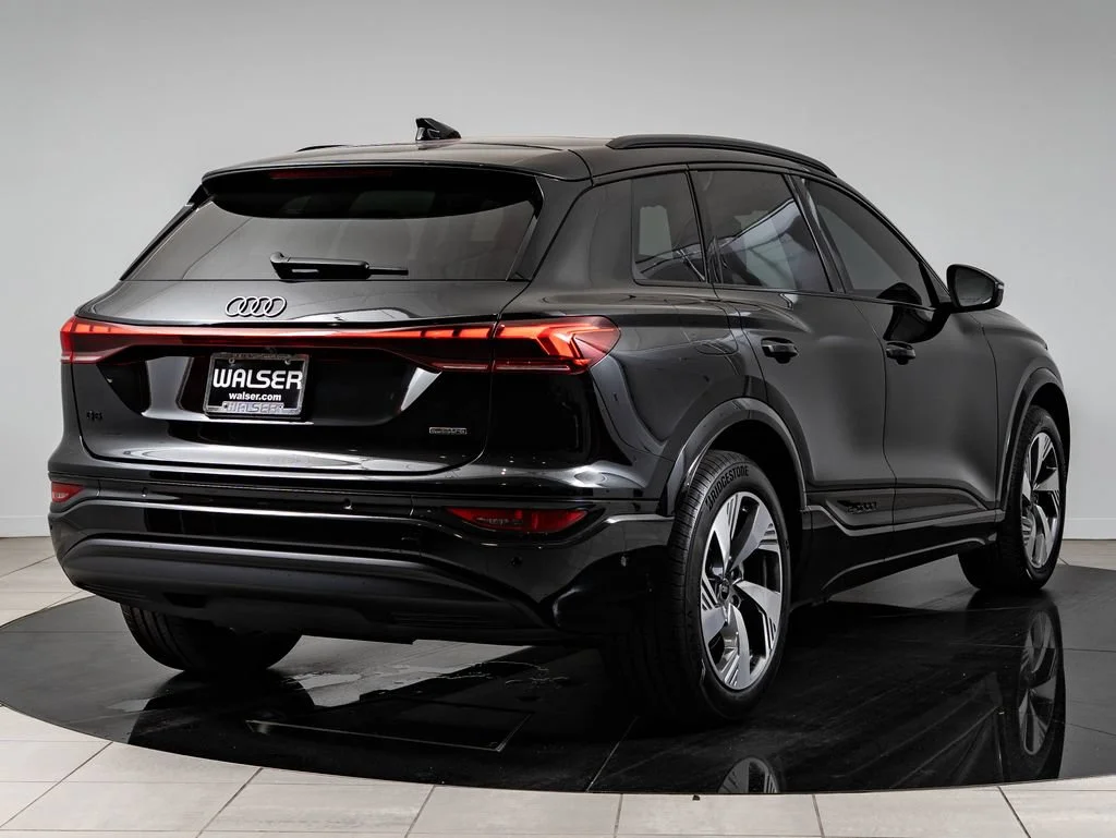 Used 2025 Mythos Black Metallic Audi Premium Plus image 10