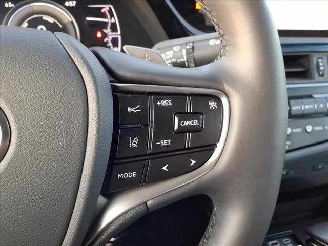 2025 Lexus ES Hybrid 300h - Photo 24