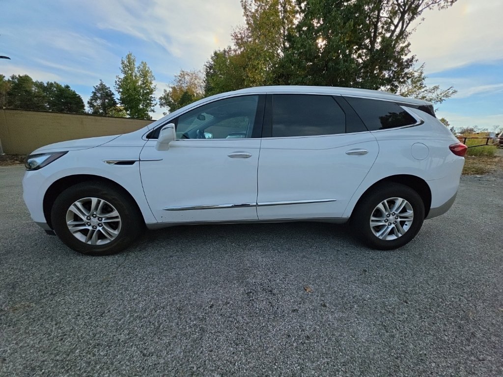 Used 2020 White Buick Essence image 4