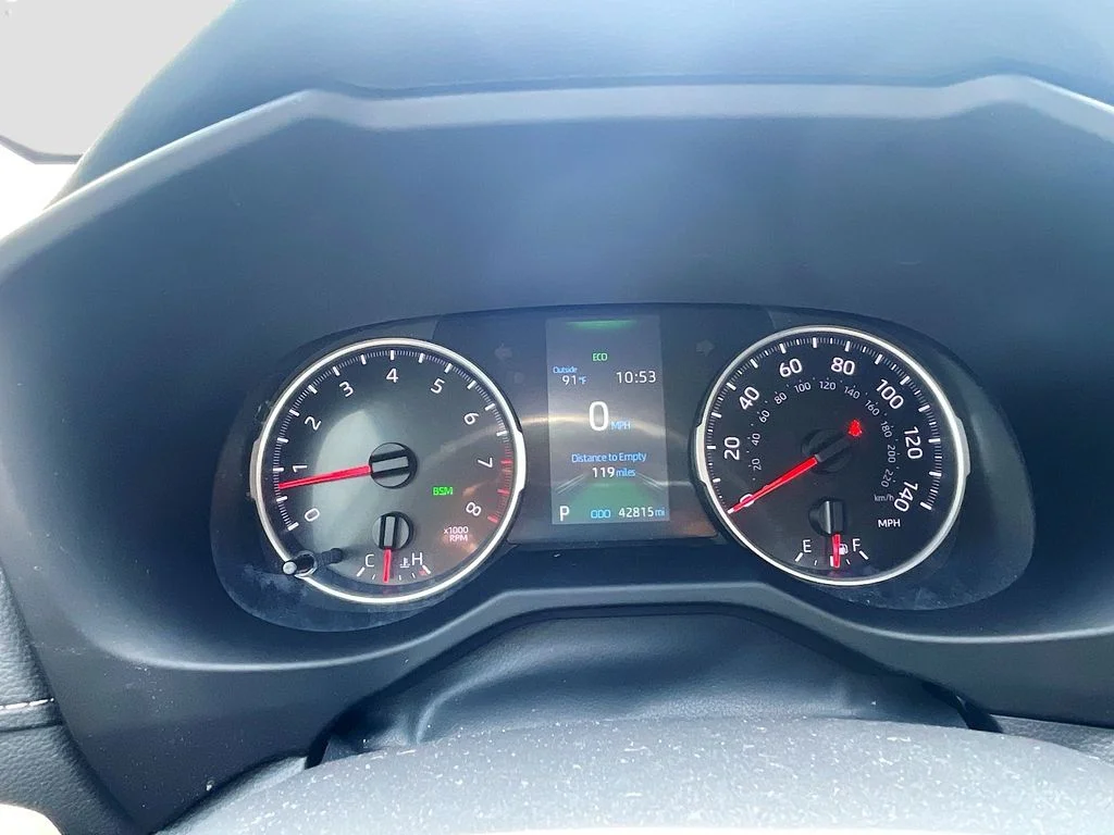 Used 2021 Gray Toyota XLE image 12