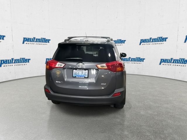 Used 2013 Gray Toyota XLE image 9