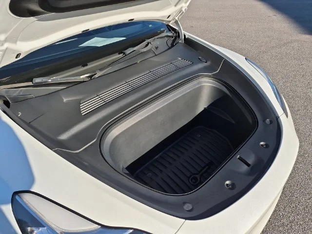 Used 2021 White Tesla Long Range image 41