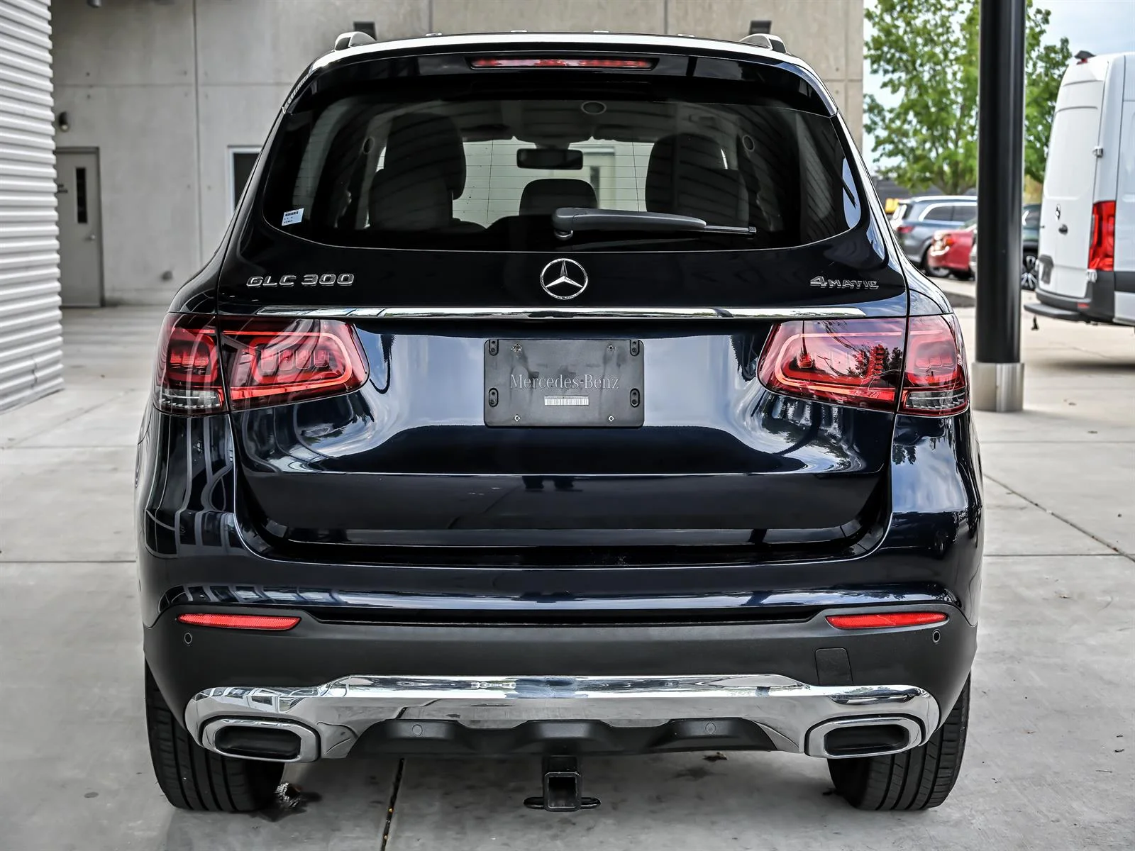 Used 2020 Blue Mercedes-Benz GLC 300 4MATIC® image 7