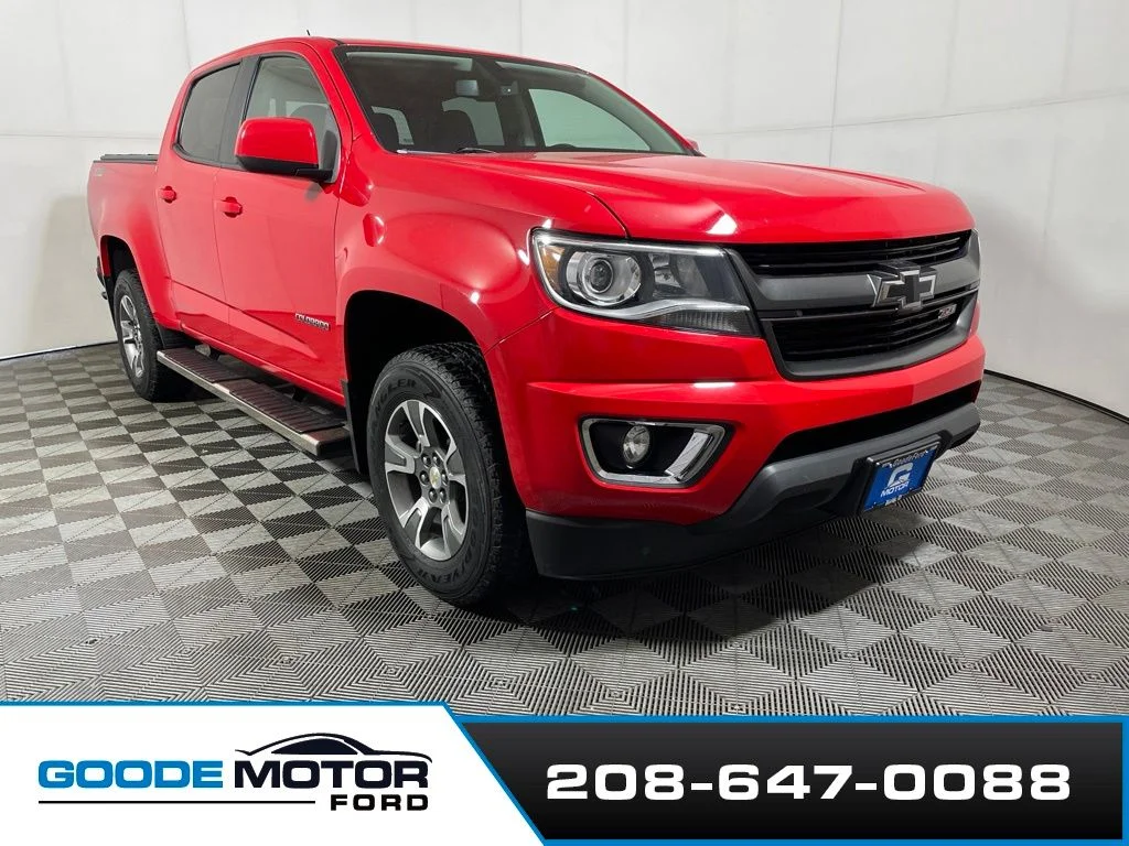 Used 2018 Red Chevrolet Z71 image 2