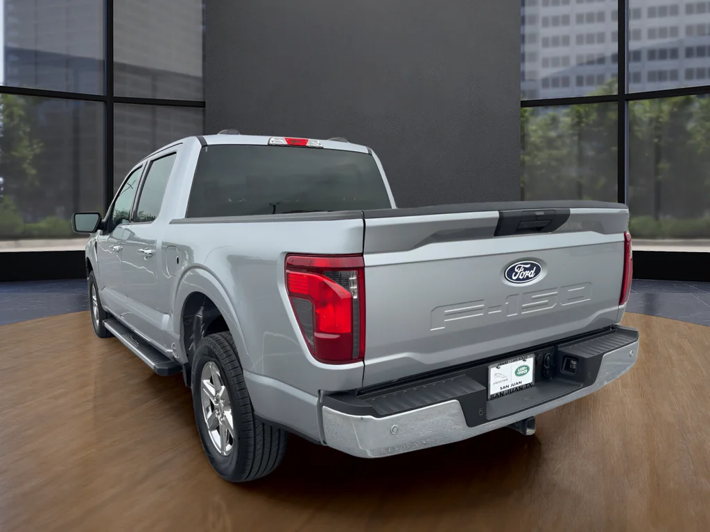 Used 2025 Silver Ford XLT image 7