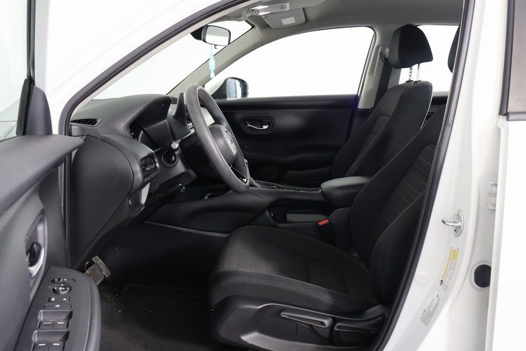 2023 Honda HR-V LX - Photo 8
