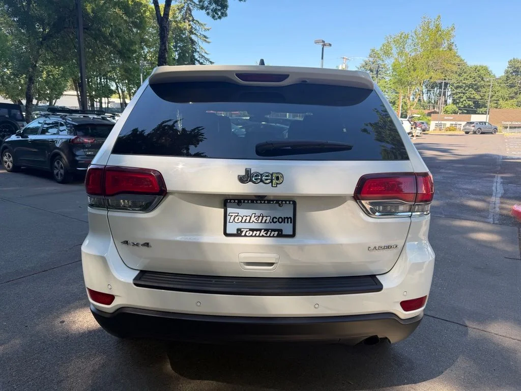 Used 2021 Bright White Clearcoat Jeep Laredo X image 4