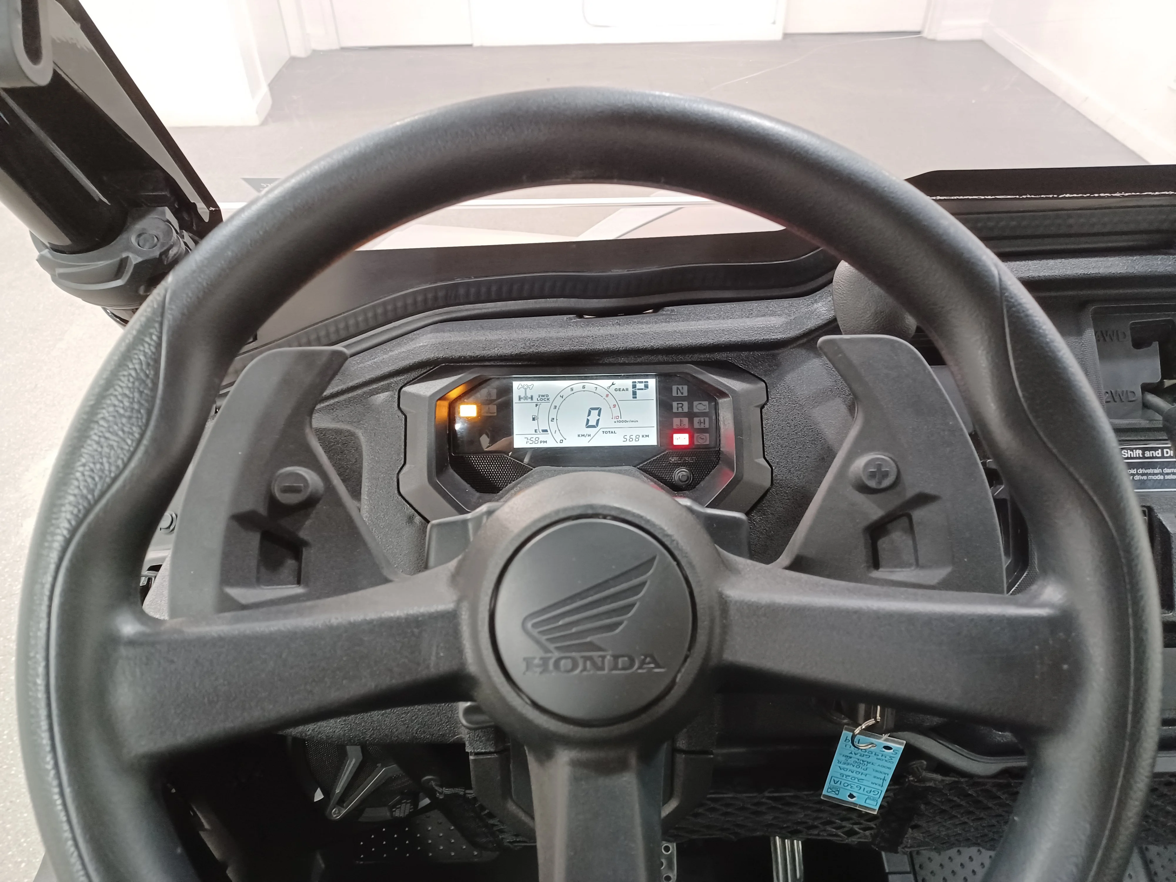 Used 2025 Matte Timberwolf Grey Metallic Honda Trail Special Edition*1000cc Engine | 6spd DCT | i-4x4 | Fox Shocks | SSV Works Audio | WARN Winch image 11