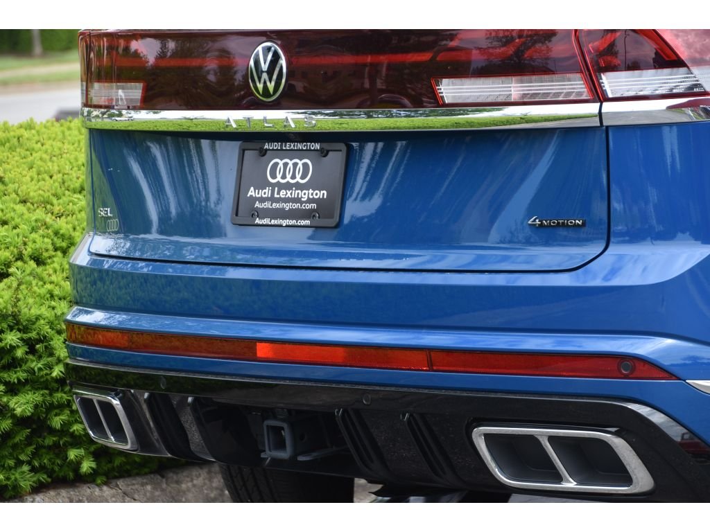 Used 2025 Blue Volkswagen 2.0T SEL Premium R-Line image 29