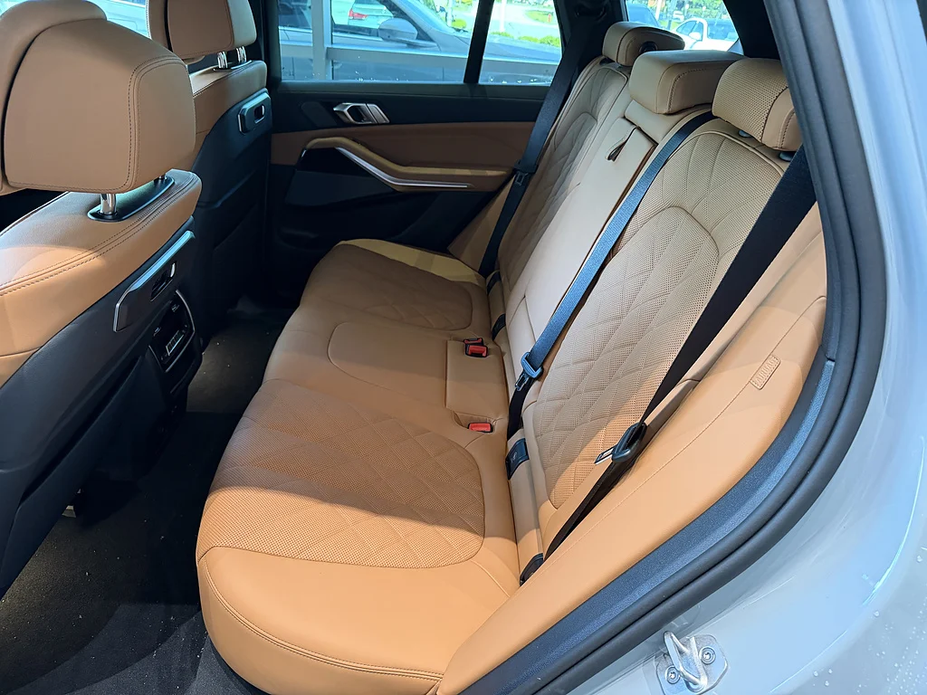 New 2026 Brooklyn Grey Metallic BMW xDrive40i image 13