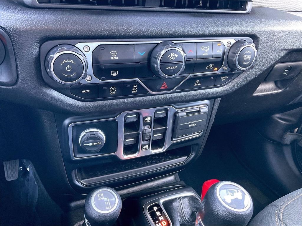 Used 2024 Black Clearcoat Jeep Sport S image 24