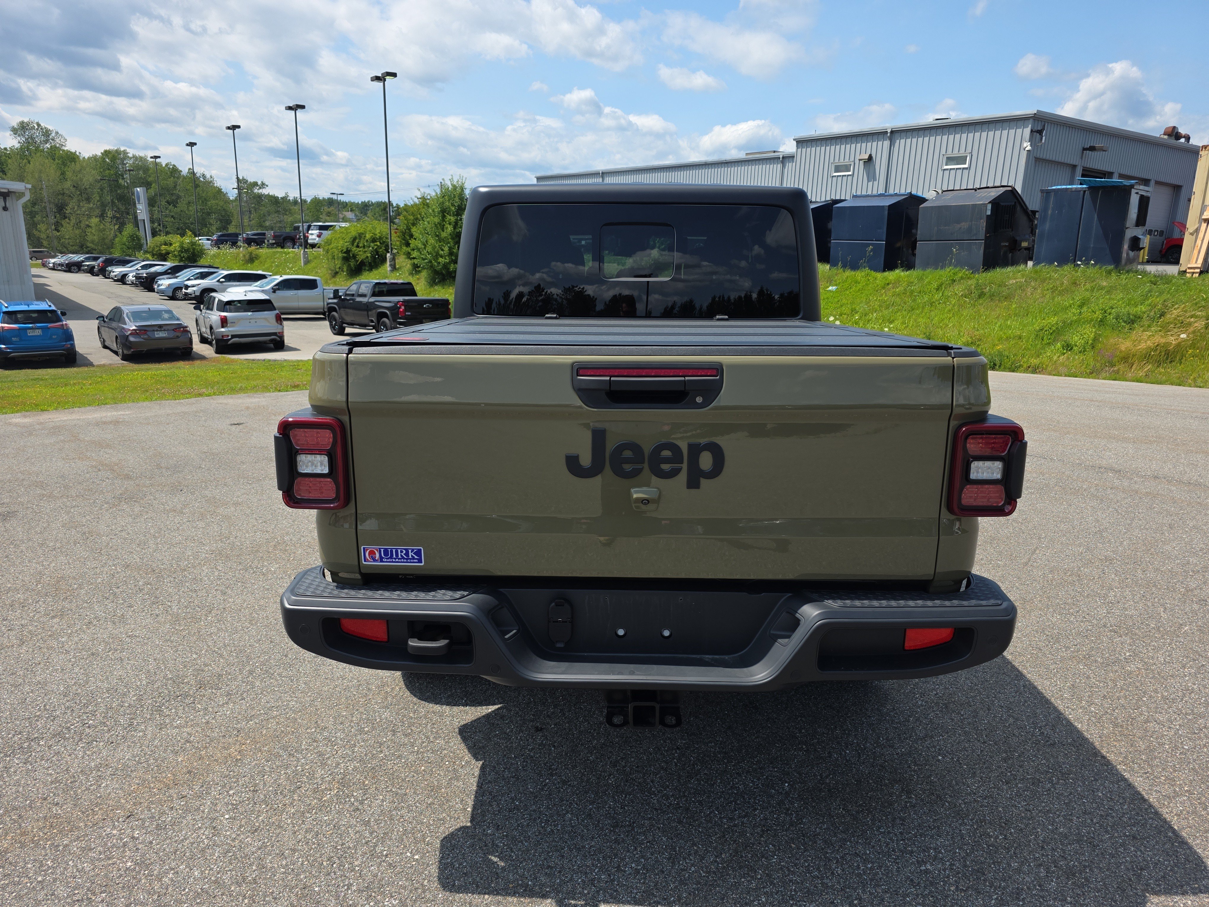 Used 2025 41 Jeep Sport S image 4