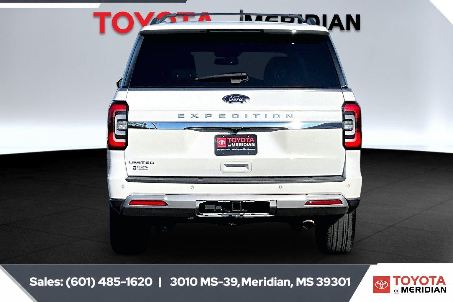 Used 2022 Star White Metallic Tri-Coat Ford Limited image 4
