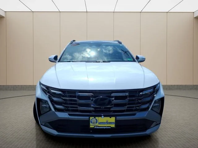 Used 2025 White Hyundai Limited image 4