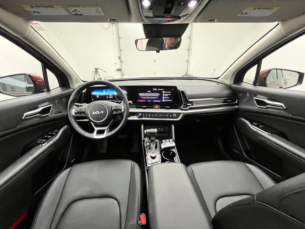 Used 2023 Red Kia SX image 4