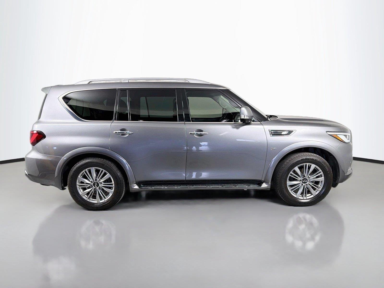 Used 2020 Liquid Platinum INFINITI LUXE image 4