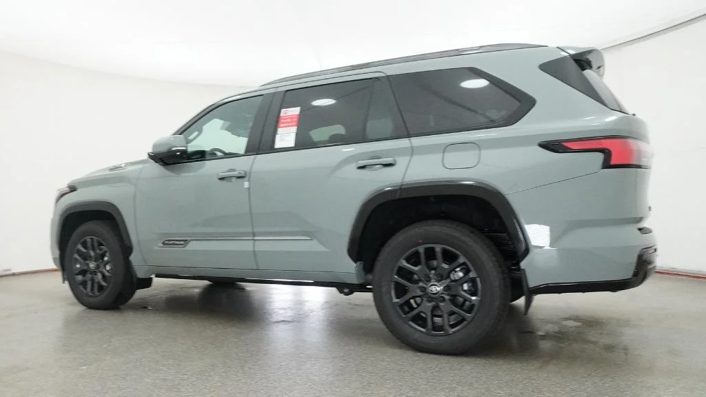 New 2026 Lunar Rock Toyota Platinum image 12